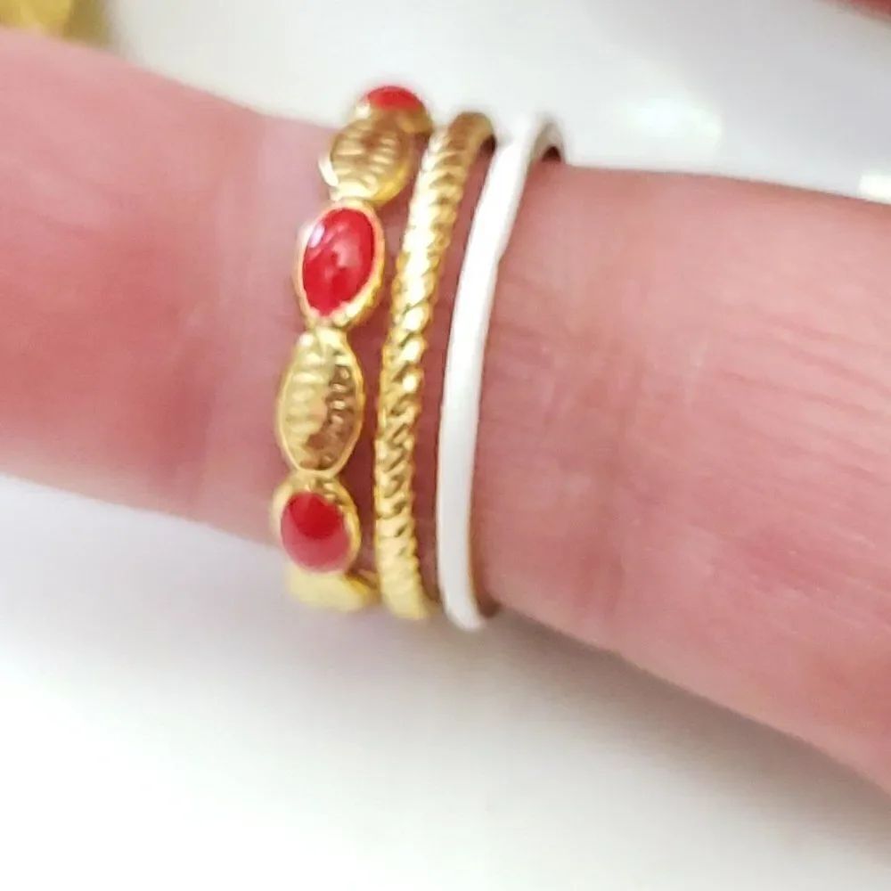 Red White Gold Cuff Ring - Picture 8 of 10